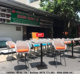 Bàn ghế bar đan nhựa giả mây HTT004