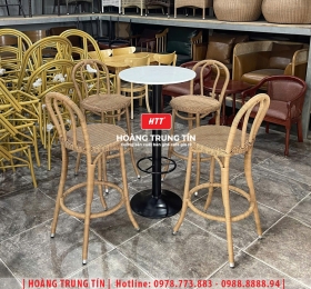 Bàn ghế bar đan nhựa giả mây HTT005