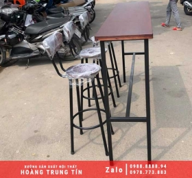 Bộ Bàn Ghế Bar Chân Sắt Mặt Gỗ - HTT095