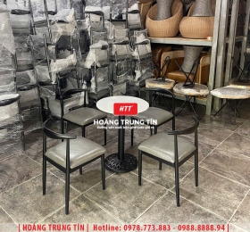 Bàn ghế cafe sắt nệm HTT052