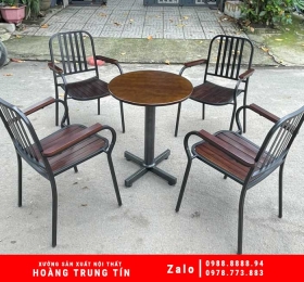 Bàn ghế sắt gỗ HTT 15