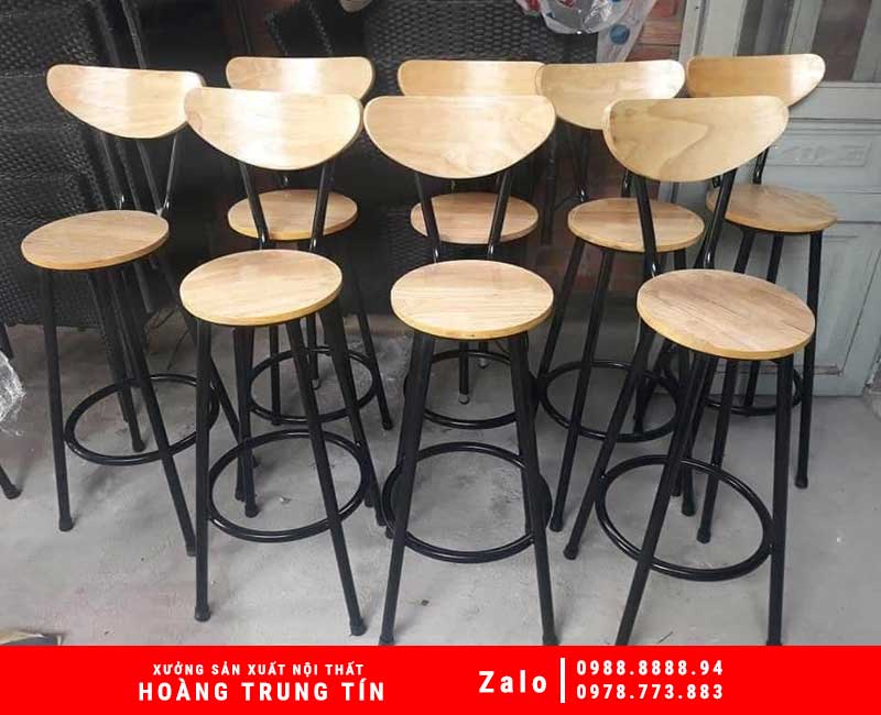 Ghế Bar Chân Sắt Mặt Gỗ Công Nghiệp Có Tựa - HTT097