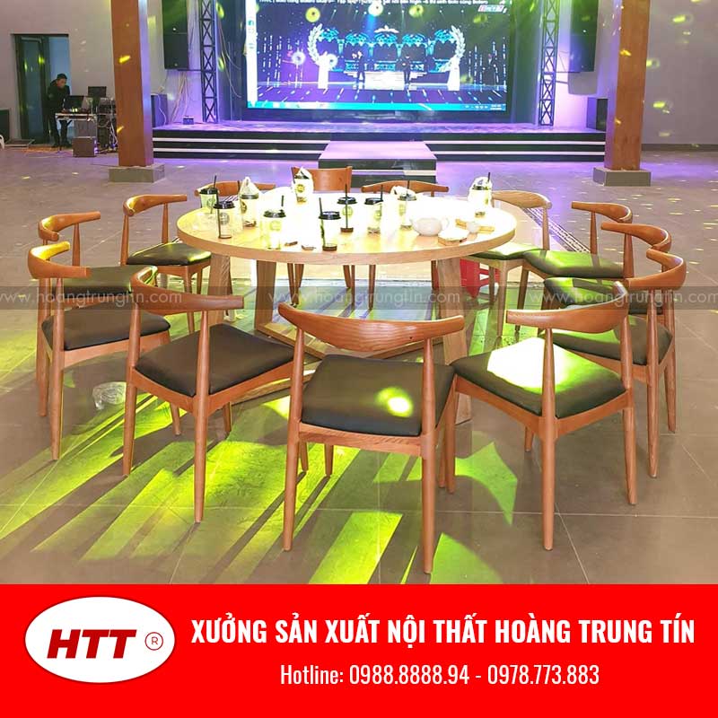 Bàn Ăn Tròn Gỗ Cao Su Tròn Xoay Mặt Kính