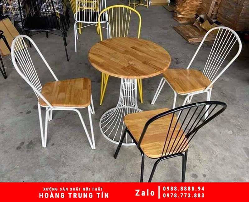 Bàn ghế sắt gỗ HTT 12