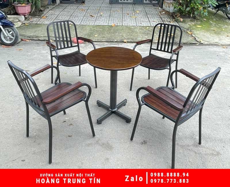 Bàn ghế sắt gỗ HTT 15